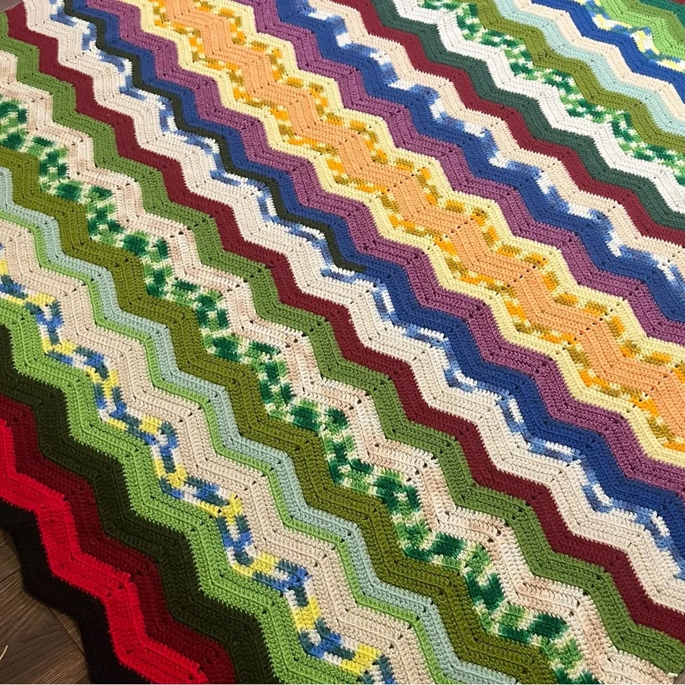 VTG Afghan Crochet Handmade Grandma blanket quilt‎ Cottage 75x80